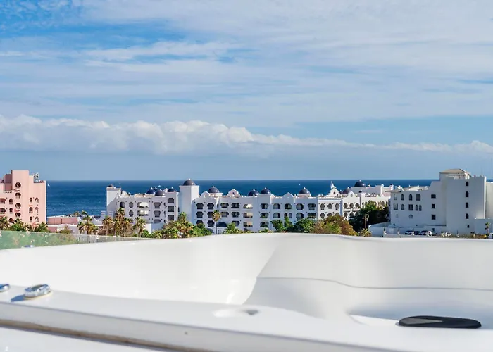 New Penthouse In Medano With Jacuzzi And Terrace